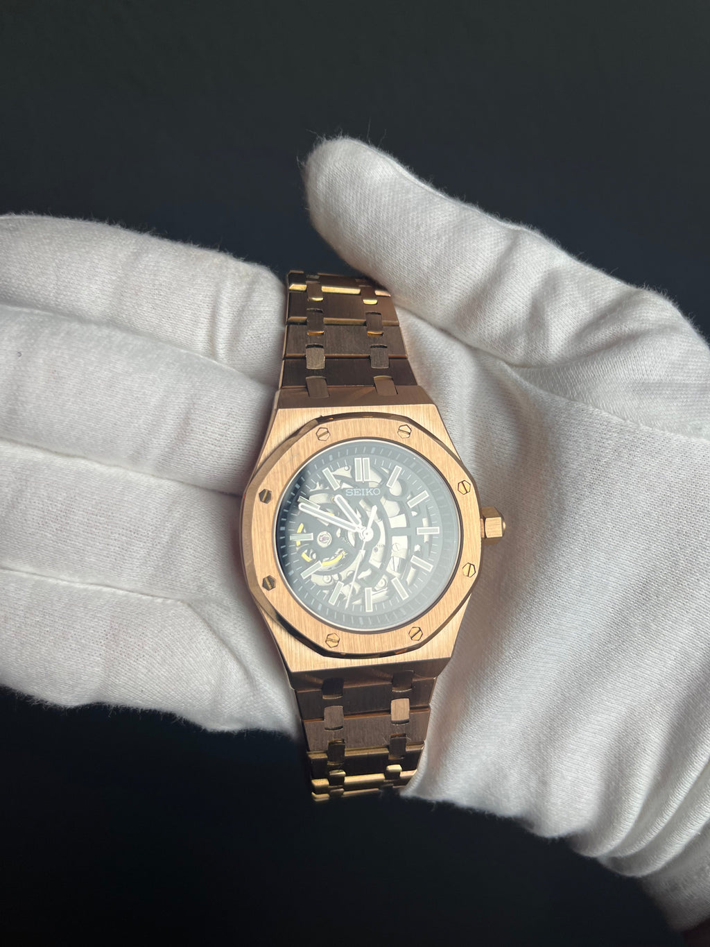 Royal seikoak rose skeleton