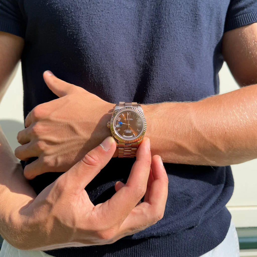 Seikodate rose-gold chocolate roman